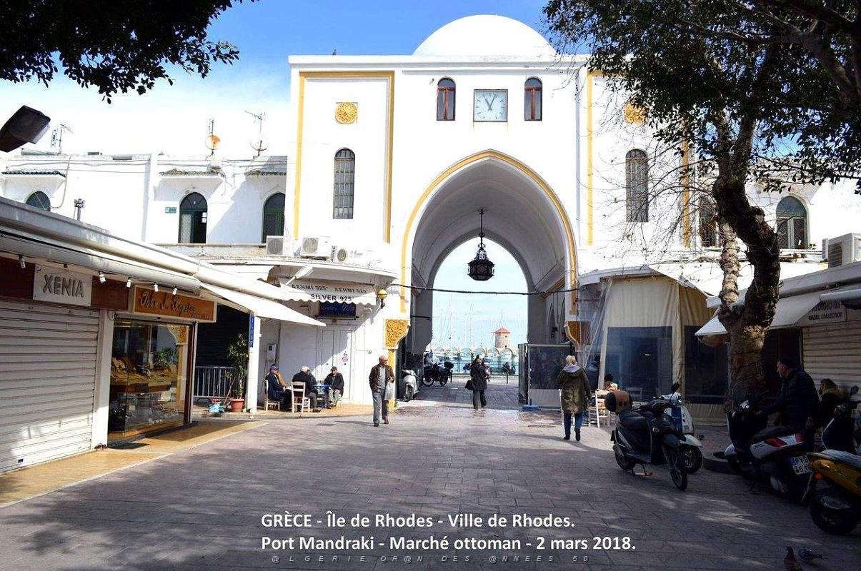054- Rhodes ville et port d'honneur.JPG